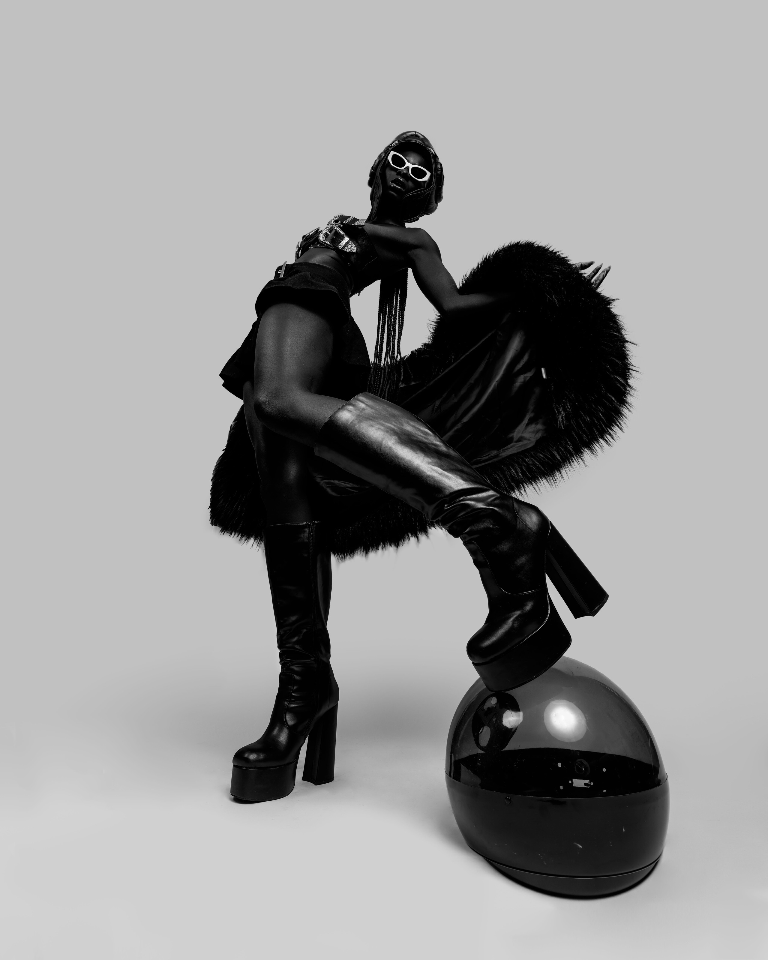 Featured fashion portrait by FX Pelissier